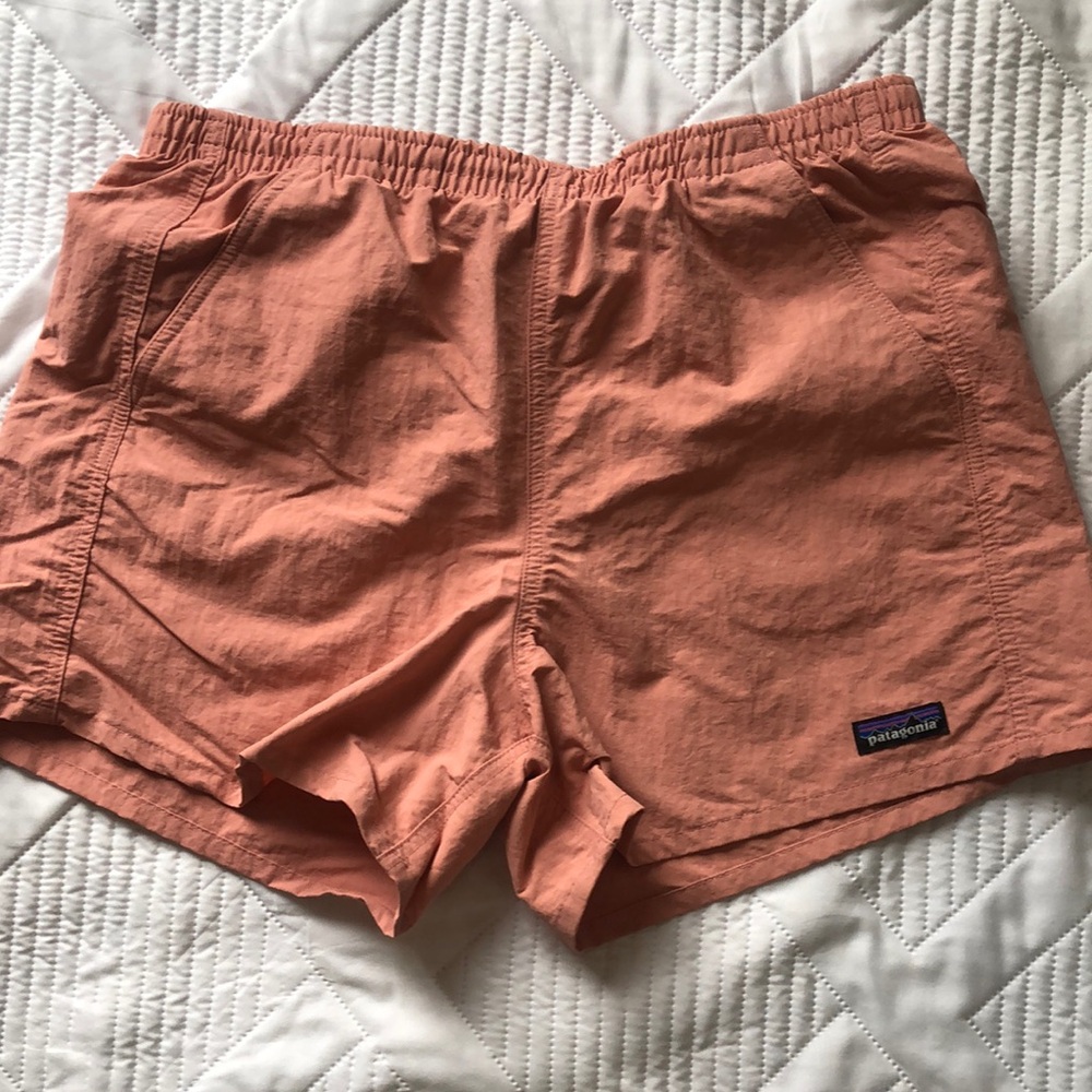 Patagonia Women's Peach Shorts Size M Spring summer, hiking jogging workout - Picture 4 of 11